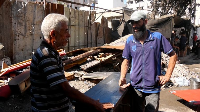 أثاث غزة المفقود.. يباع ويُحرق في رحلة النزوح والجوع