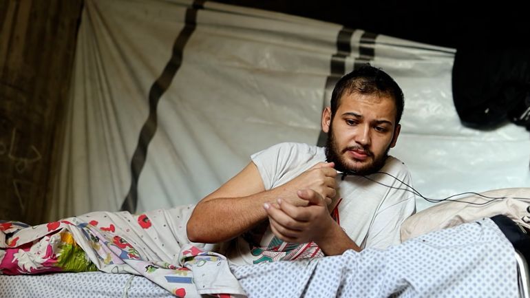 إعاقة لم توقفه.. قصة رجل الأعمال ورحلته من النجاح إلى التحدي في غزة