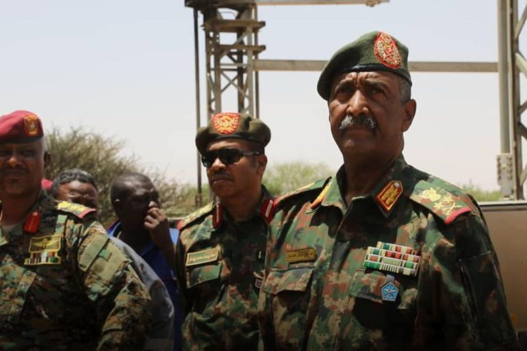 البرهان يتفقد محطة المرخيات التحويلية مجلس السيادة الإنتقالي - @TSC_SUDAN