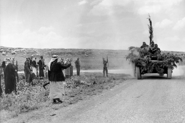 (Eingeschränkte Rechte für bestimmte redaktionelle Kunden in Deutschland. Limited rights for specific editorial clients in Germany.) First arab-israeli war 1948-1949: Arab military blocking the road Jerusalem-Tel Aviv near Bab el Wad. end of may 1948 (Photo by ullstein bild/ullstein bild via Getty Images)