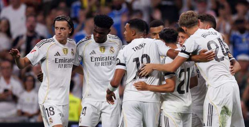 ريال مدريد يواجه سوسيداد طمعا في استغلال هدية برشلونة