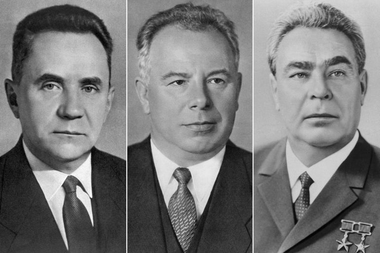 صورة تجمع القادة السوفيتيين ( ليونيد بريجنيف -Leonid Brezhnev) و (أليكسي كوسيغين - Alexei Kosygin) و (نيكولاي بودغورني - Nikolai Podgorny)