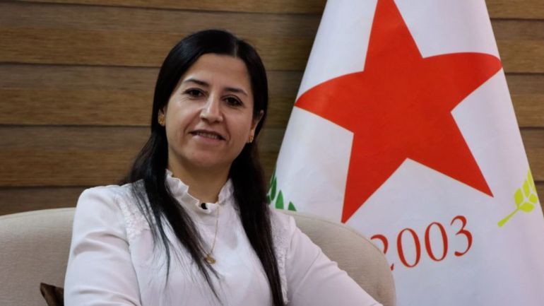 عضو الرئاسة المشتركة لحزب الاتحاد الديمقراطي بروين يوسف