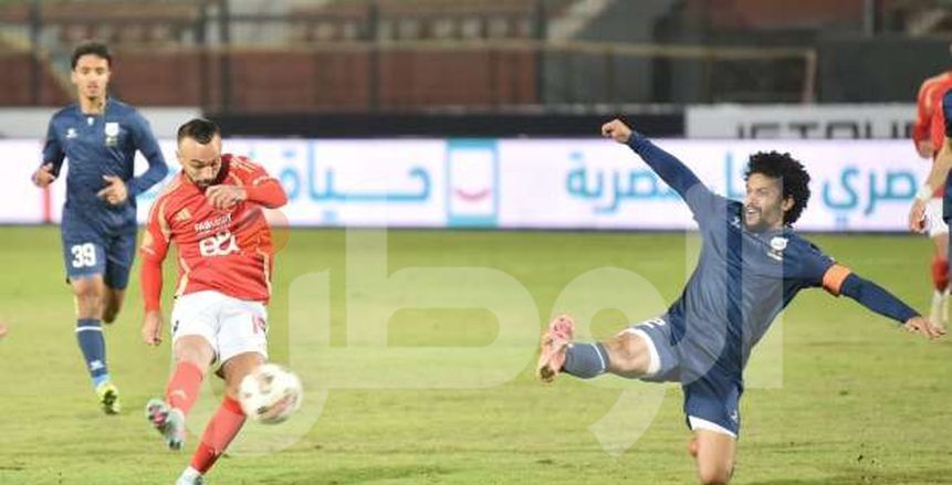 الكشف عن حكام مباراة الأهلي وإنبي في الدوري المصري 