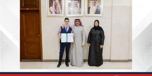 هنّأه لحصوله على أعلى الدرجات في امتحانات الشهادة الدولية IGCSE.. وزير التربية يستقبل الطالب أحمد عبدالرحيم من مدرسة النور العالمية - زاجل الإخباري