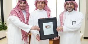 بنك البلاد يحصد "الدرع الفضي" من يوتيوب كأول مؤسسة مالية سعودية - زاجل الإخباري