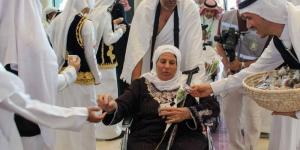 وصول ضيوف خادم الحرمين من أسر الشهداء والأسرى الفلسطينيين - زاجل الإخباري