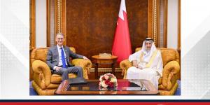 الشيخ خالد بن عبد الله يلتقي السفير الأمريكي.. ويؤكد: تطور مستمر في العلاقات مع الولايات المتحدة يعكس الشراكة الاستراتيجية الوثيقة بين البلدين الصديقين - زاجل الإخباري