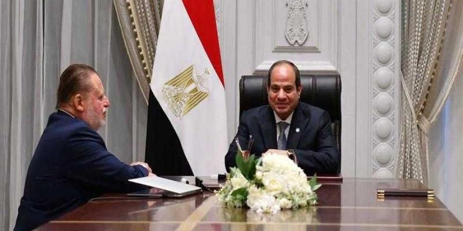 الرئيس السيسي يجتمع مع محافظ البنك المركزي ووزير المالية - زاجل الإخباري