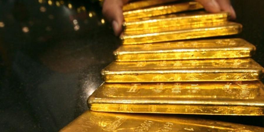 الذهب يفقد مكاسبه والنفط يرتفع على وقع اتفاقات تجارية محتملة - زاجل الإخباري