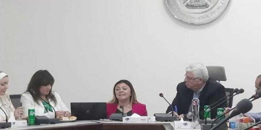 وزير التعليم العالي يعقد اجتماعًا مع مديري مراكز ذوي الإعاقة بالجامعات المصرية - زاجل الإخباري