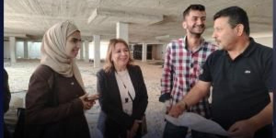 طلبة هندسة العمارة في "عمان العربية" يطلعون ميدانيًا على مراحل تنفيذ مشروعي مبنى (F) و(H) داخل الحرم الجامعي - زاجل الإخباري