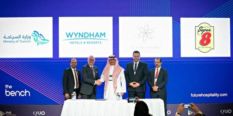ويندام ولو بارك كونكورد تطلقان مشروع فندق100 “سوبر 8" في المملكة ضمن شراكة تمتد لعقد كامل - زاجل الإخباري