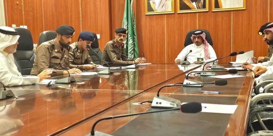 محافظ بارق يرأس اجتماع لجنة السلامة المرورية - زاجل الإخباري