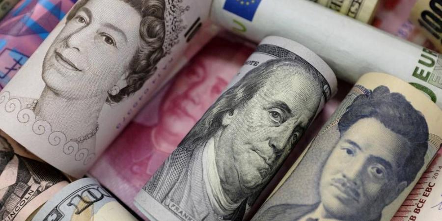 الدولار يتراجع بعد بيانات اقتصادية أمريكية ضعيفة - زاجل الإخباري