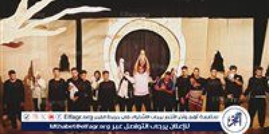 فرقة بنى مر المسرحية فى أسيوط تقدم العرض المسرحي الوصل - زاجل الإخباري