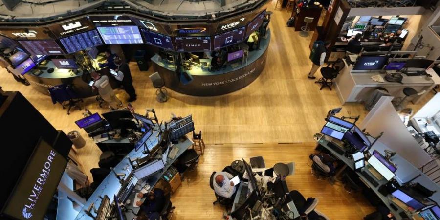 أرباح الشركات الأمريكية تتراجع بأكبر قدر منذ 2020 - زاجل الإخباري