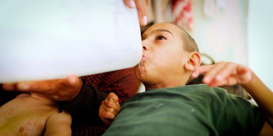 عائلة الدال تصارع الجوع والتشريد وسط الأنقاض - زاجل الإخباري