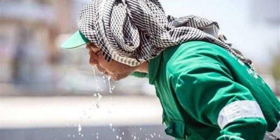 السعودية تبدأ تطبيق حظر العمل تحت أشعة الشمس لحماية العمال من مخاطر الصيف - زاجل الإخباري