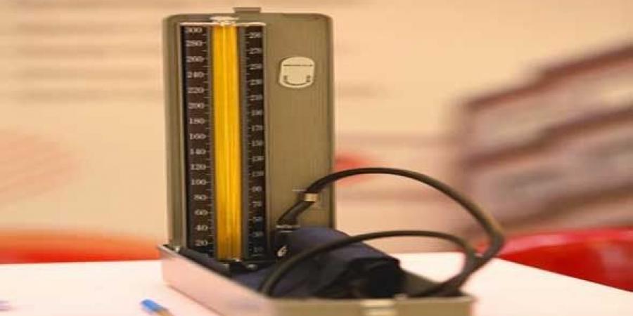 ‌التعرق وتورم القدمين‌ والتعب المستمر علامات تدل على وجود مشكلة بالقلب ‌ - زاجل الإخباري