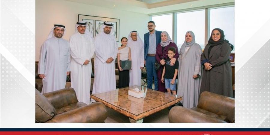 بحضور رئيس المجلس الأعلى للصحة.. رئيس مجلس إدارة جمعية السكري البحرينية الرئيس الفخري لجمعية الكلمة الطيبة يسلم 7 مضخات أنسولين لأطفال مرضى السكري - زاجل الإخباري