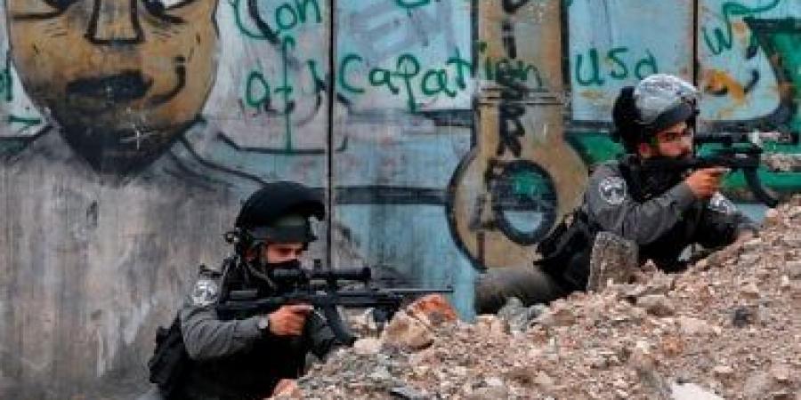 الاحتلال الإسرائيلى يصدر أوامر لمصادرة 1200 دونم من أراضى بلدة ترقوميا - زاجل الإخباري