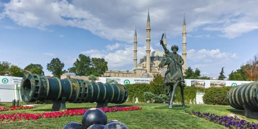 المدفع العثماني الذي غير التاريخ.. هدم سور القسطنطينية وهزم الأسطول الإنجليزي - زاجل الإخباري