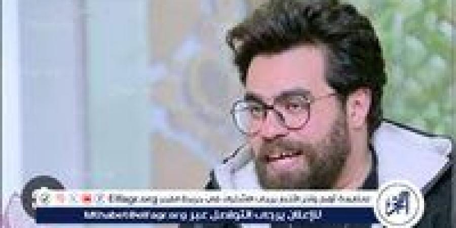 شاهد.. علي رؤوف يرتجل أغنية لـ "الستات ما يعرفوش يكدبوا".. ويغني "يلا يا أصحاب" بصحبة المذيعات - زاجل الإخباري