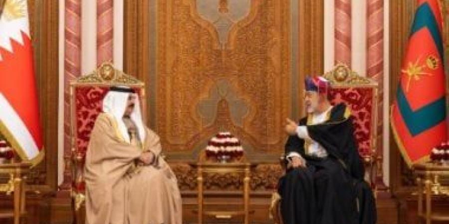 ملك البحرين يبدأ زيارة رسمية إلى سلطنة عمان - زاجل الإخباري