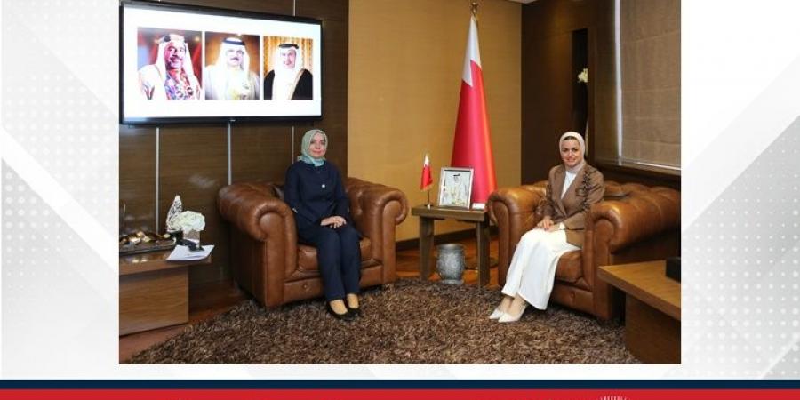 وزيرة شؤون الشباب تستقبل سفيرة الجمهورية التركية لدى مملكة البحرين - زاجل الإخباري