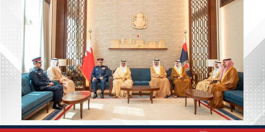 وزير الداخلية يستقبل المنسق العام للمحافظات ومحافظي العاصمة والشمالية الجدد بمناسبة صدور المرسوم الملكي السامي بتعيينهم - زاجل الإخباري
