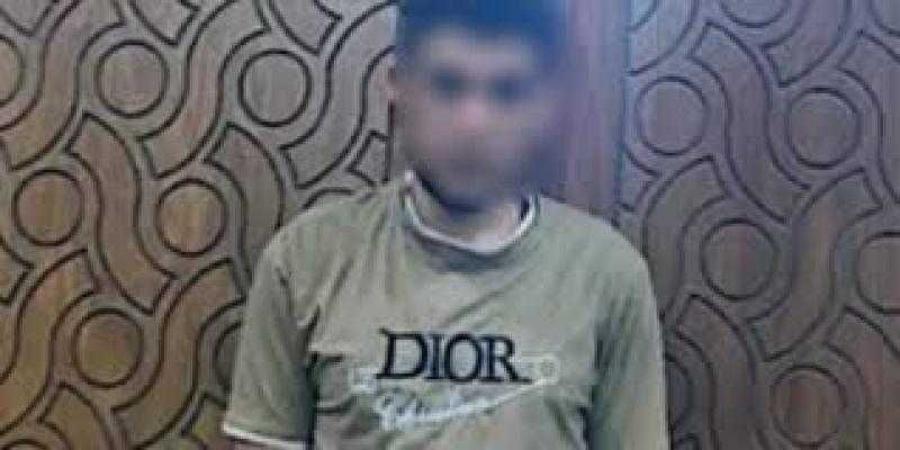 ضبط أحد الأشخاص بالإسكندرية لقيامه بالنصب على المواطنين والإستيلاء على أموالهم بزعم قدرته على العلاج الروحانى - زاجل الإخباري