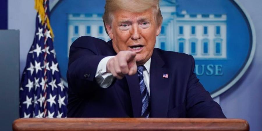البيت الأبيض يعتمد تكتيكا جديدا للتحكم بالإعلام وتشتيت الانتقادات الموجهة لترامب - زاجل الإخباري