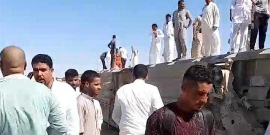 الصحة تعلن عن ضحايا ومصابي انقلاب قطار مطروح وتدفع بـ 30 سيارة إسعاف لموقع - زاجل الإخباري