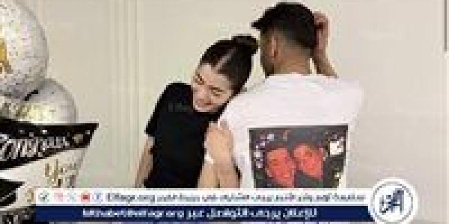 هشام جمال يحتفل بعيد ميلاد ليلى أحمد زاهر الأول بعد الزواج برسالة رومانسية - زاجل الإخباري