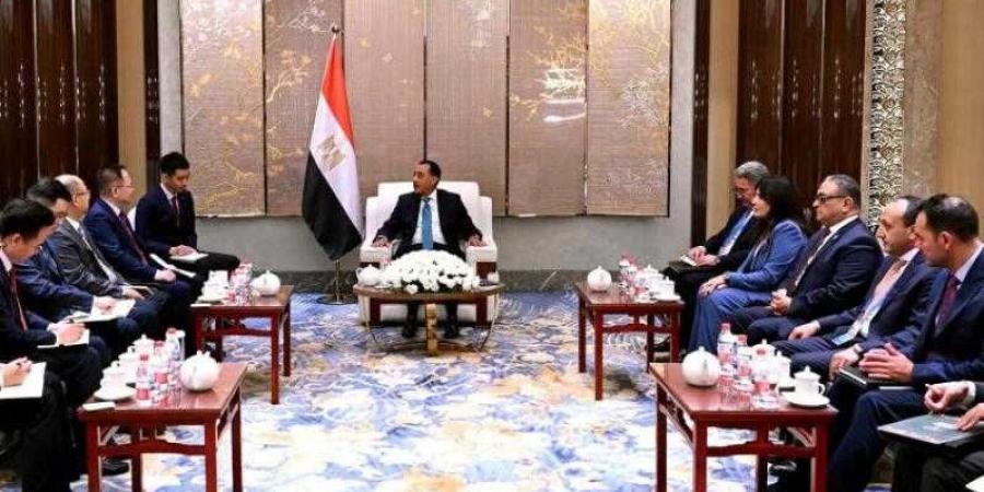 وزير الزراعة يشارك في احتفالية محافظة القليوبية بعيدها القومي الـ157 - زاجل الإخباري