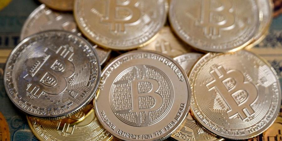 البيتكوين ترتد فوق 110 آلاف دولار.. والإيثيريوم تواصل الهبوط - زاجل الإخباري
