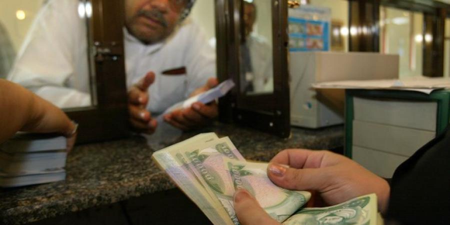 الدينار العراقي يتراجع مقابل الدولار بنهاية الأسبوع - زاجل الإخباري