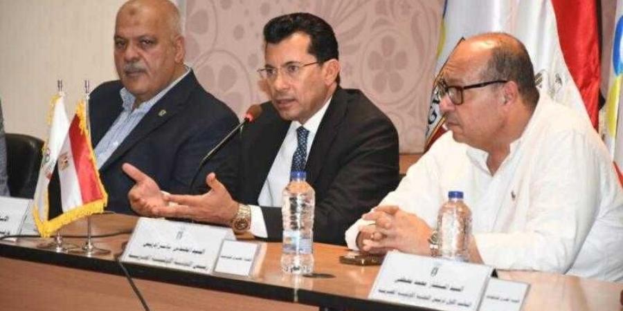وزير الرياضة ورئيس اللجنة الأولمبية يجتمعان برؤساء الاتحادات لمتابعة الأكواد الطبية واستعدادات الأولمبياد - زاجل الإخباري