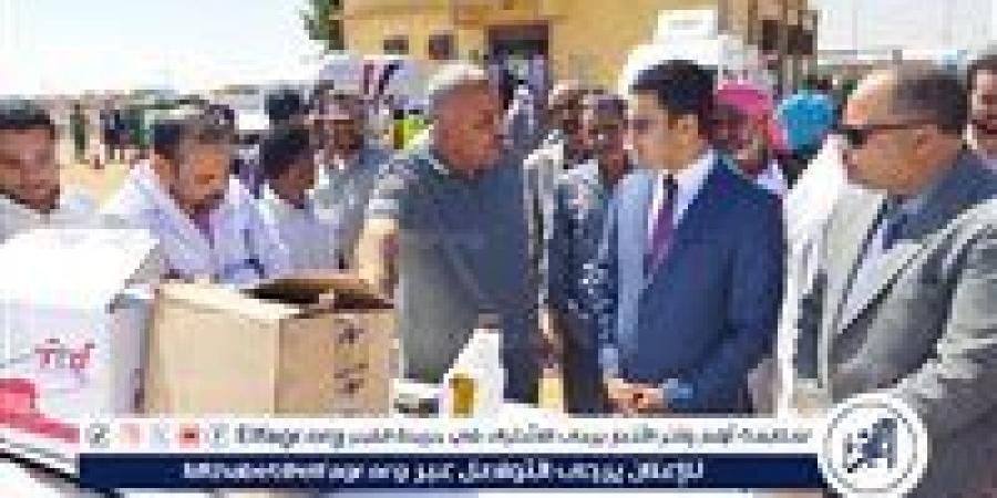 نائب محافظ مطروح يتفقد قافلة “مطروح الخير” بقرية الزويدة ببرانى - زاجل الإخباري