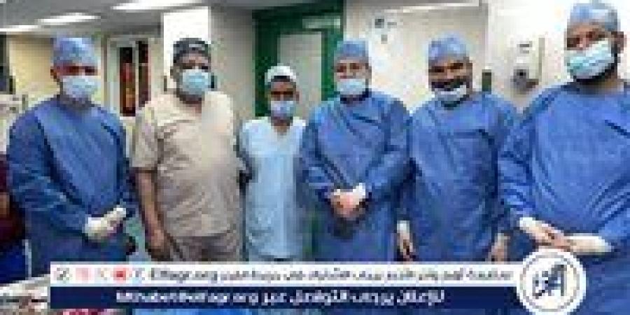 فريق طبي ينجح فى إجراء اصعب وادق العمليات الجراحية بمستشفى سوهاج الجامعى - زاجل الإخباري