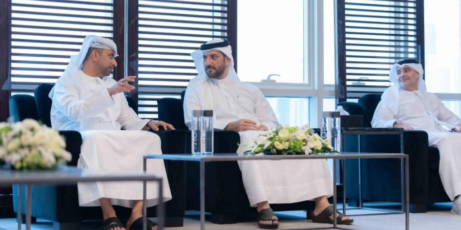 «الشارقة لتقنيات الاتصال» و«دو» توقعان اتفاقية شراكة لتطوير البنية التحتية - زاجل الإخباري