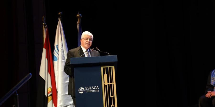 وزيرا التعليم العالي والمالية يشهدان حفل تخريج دفعة جديدة من جامعة أسلسكا - زاجل الإخباري