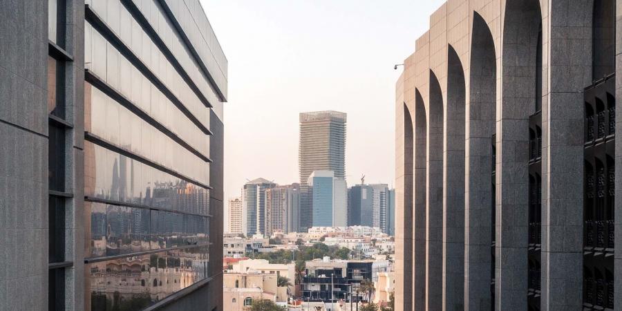 ميزانية المركزي الإماراتي تتخطى تريليون درهم للمرة الأولى - زاجل الإخباري
