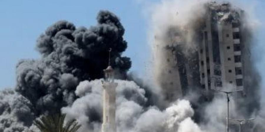 عباس وستارمر يبحثان جهود وقف “فوري ودائم” للنار في غزة - زاجل الإخباري