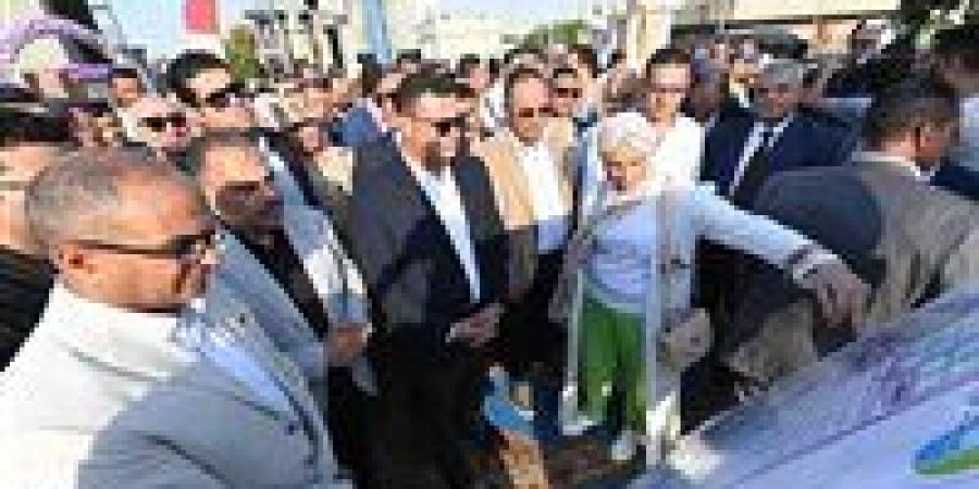 وزير الإسكان ومحافظ الشرقية يتفقدان محطة معالجة صرف صحي أبوكبير بمحافظة الشرقية - زاجل الإخباري