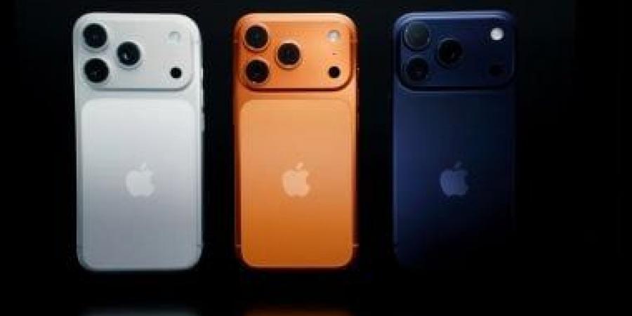سلسلة iPhone 17 فى الخليج تدعم eSIM فقط بدلا من الشريحة الحقيقة - زاجل الإخباري