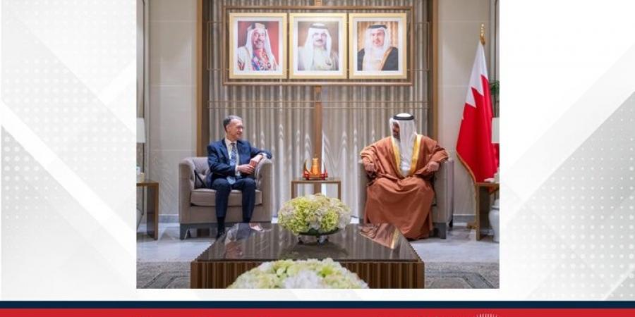 وزير المالية والاقتصاد الوطني يستقبل سفير الولايات المتحدة الأمريكية لدى مملكة البحرين بمناسبة انتهاء فترة عمله - زاجل الإخباري