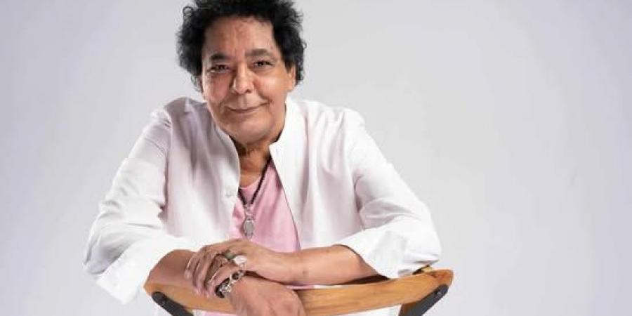 محمد منير يطرح أحدث أعماله الغنائية "بين البينين" - زاجل الإخباري