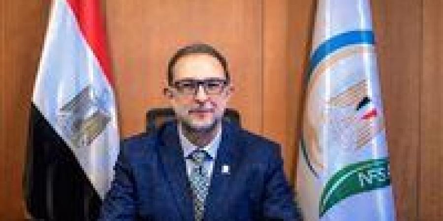 عاجل- منح الضبطية القضائية لرئيس هيئة سلامة الغذاء و30 من مفتشيها حتى مارس 2027 - زاجل الإخباري